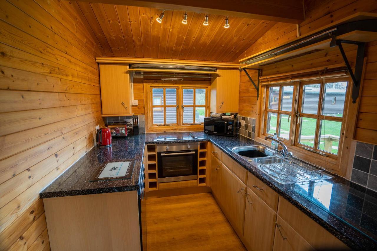 Wall Eden Farm - Luxury Log Cabins And Glamping Highbridge Buitenkant foto