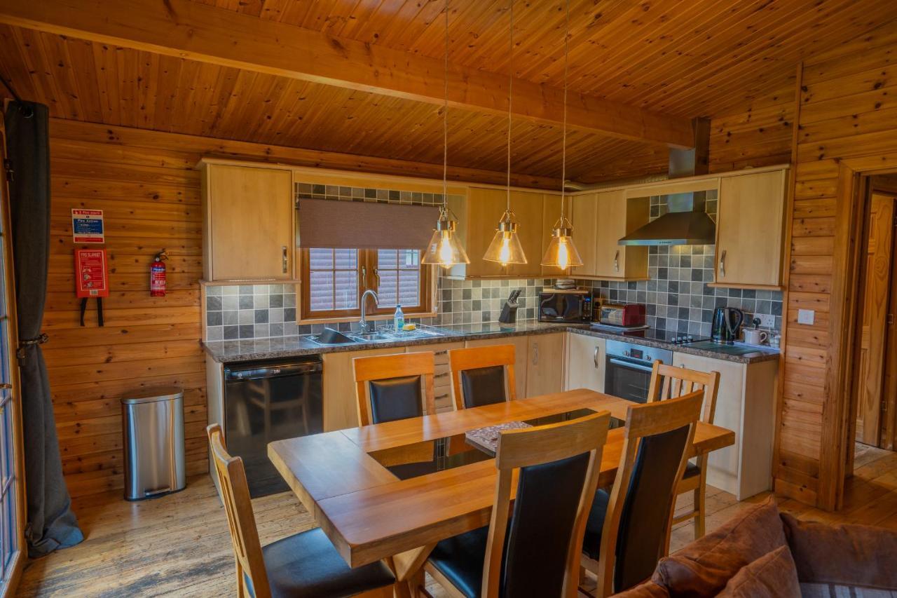 Wall Eden Farm - Luxury Log Cabins And Glamping Highbridge Buitenkant foto