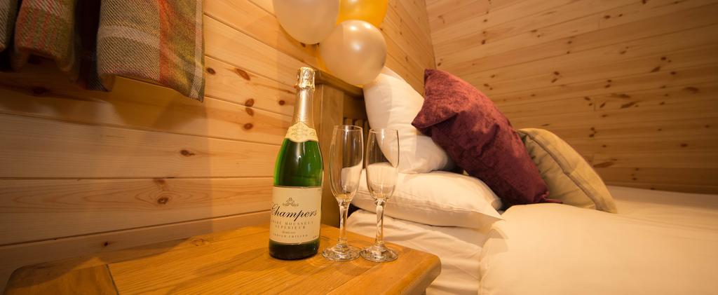Wall Eden Farm - Luxury Log Cabins And Glamping Highbridge Buitenkant foto